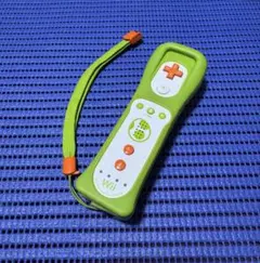 wiiリモコンプラスヨッシー カバーストラップセット 清掃・除菌・動作確認済み