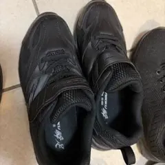 ブラックスニーカー 4足セット　ブラックのサムネイル