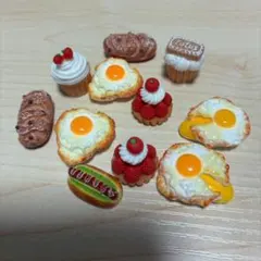 ミニチュアスイーツ　パン　目玉焼き　セット　フィギュア　デコパーツ　ドールハウス