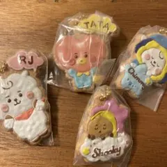 BT21 キャラクター クッキーキーホルダーセット