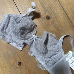 BRADELIS New York ブラデリスリリーブラ 70D/32Dのサムネイル