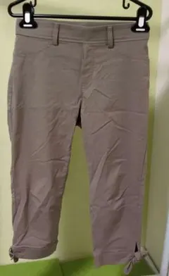 ベージュ カジュアルパンツ 裾リボン付き