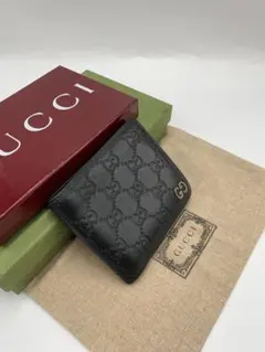 GUCCI グッチ　GG シマ　レザー　二つ折り　財布　インターロッキングのサムネイル