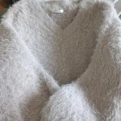 淡いベージュ　ふわふわ Vネック セーター Lサイズ