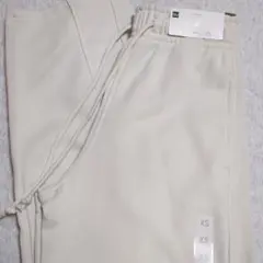 GU　スエットバレルレッグパンツ　色ナチュラル　XＳ