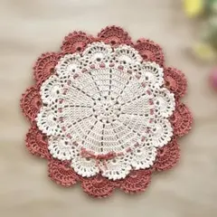 ２段フリルのレース編みドイリー　インテリア　テーブルセンター　テラコッタ色