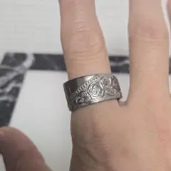 【男の色気】花柄彫刻 スプーンリング シルバーカラー 23号前後