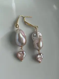S 9淡水パール　メタリック　ピンク　オイスターバロック　レア　ハート　ピアス