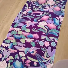 正絹古布縮緬　濃紫地に鳥や花