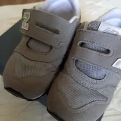 New Balance スニーカー 16.5 グレー