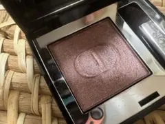 Dior モノクルールアイズ　755 ROSE TULLE