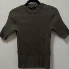 INGNIの リブ編みブラウン半袖トップス
