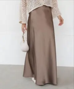 【最終値下げ】 ロングスカート マーメイドサテン　ブラウンスカート