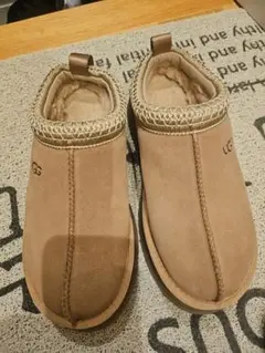 UGG G3 ベージュ ムートンブーツ新品未使用近いのサムネイル
