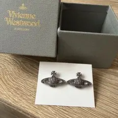 Vivienne Westwood オーブピアス ガンメタルのサムネイル