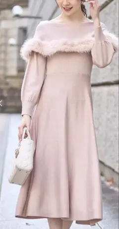 トッコクローゼット　ファー付きケープライクニットワンピース