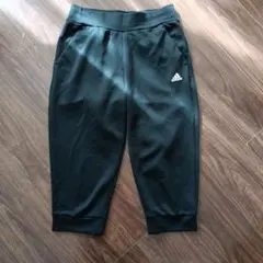 adidas ブラック 　ハーフパンツ