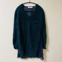 ダークグリーン Vネック ニット セーター