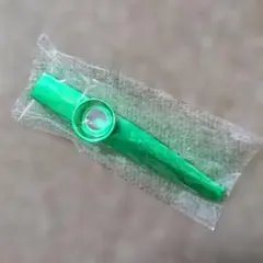 楽器　みどりのカズー　笛のサムネイル