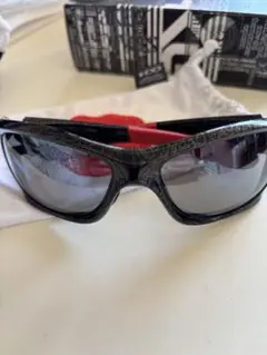 OAKLEY　日本限定　Pit Bullのサムネイル