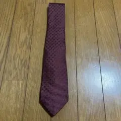 未使用★シルク100%★アオキ　AOKI LES muES ボルドー×水玉