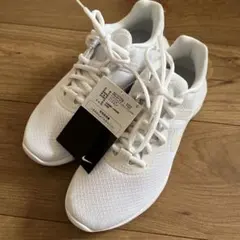 Nike シューズ ホワイト　23cm 学生