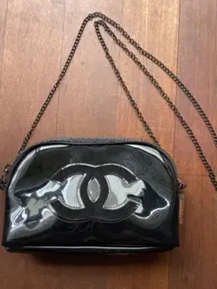 美品！！CHANEL PRÉCISION エナメル　ショルダーバッグ ブラックのサムネイル