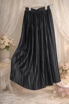 プリーツスカート ロング ブラック 光沢 艶感 ウエストゴム 韓国風 サテン風