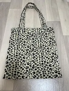 ヒョウ柄トートバッグ