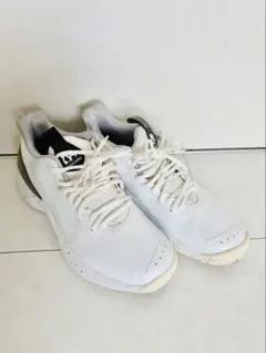 Nike Kobe マンバフォーカス バスケットシューズ ホワイト ゴールド