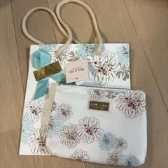新品　未使用　ポール & ジョー 花柄　ティッシュポーチ　ギフトショッパー付き