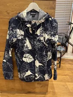patagonia 花柄フード付きジャケット