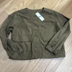 GU カーキ ノーカラージャケットのサムネイル