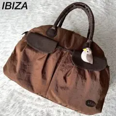 【美品】イビサ　鳥チャーム付き　ナイロン　レザー　ボストンバッグ