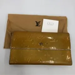 Item thumbnail for item 7c513d2c-3c9f-4b4b-a72e-461b6092fe4c