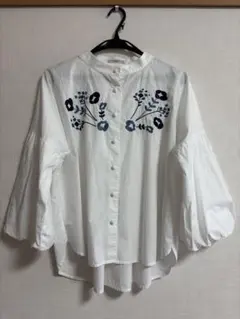 pou dou dou シャツ