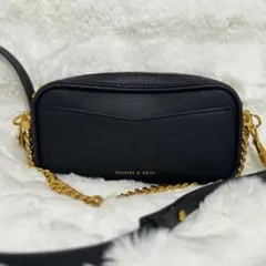 CHARLES & KEITH チェーンショルダーバッグ ブラックのサムネイル