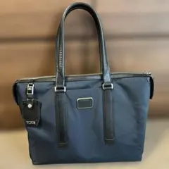 TUMI トートバッグ ネイビー ビジネスバッグのサムネイル
