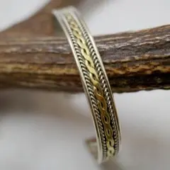 ネパール部族バングル ハンドメイド ヴィンテージ製法 真鍮 ネイティブ　ナバホのサムネイル