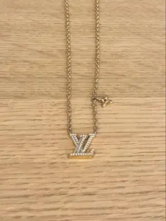 LOUIS VUITTON アイコニック ネックレス《美品》　M00596のサムネイル