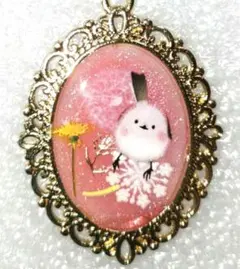うさぎちゃん 楕円形 レジンヘアゴム - メルカリ