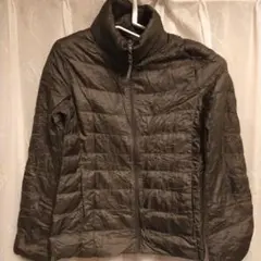 ★値下げ！UNIQLO　カーキ フルジップ ダウンジャケット