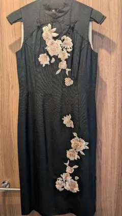 sunauna　刺繍花柄ワンピース　白洋舎クリーニング済