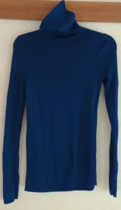 ユニクロ エクストラファインメリノリブタートルネックセーター（長袖） ブルー