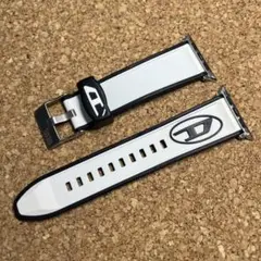 アップルウォッチ44.45mm DIESEL ホワイト /ブラック バンドM/L