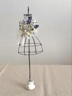 作家様コラボ作品⭐︎ワイヤーアート トルソー風オブジェ②アンティーク ナチュラル