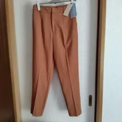 新品ｇｒｏｖｅ Mサイズタック付きパンツ ズボン　オレンジブラウン系