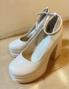 【美品】ホワイト ハイヒール　白