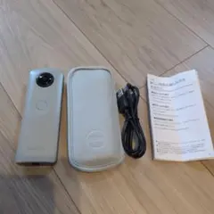 268279RICOH THETA m15 ピンク デジタルカメラ360°全天球 - メルカリ