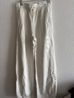 未使用GU バレルレッグスウェットパンツ